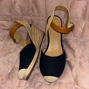 Tommy Hilfiger navy blue , Tan & Cream Wedge Sandals